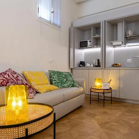 Mocenigo Grand Canal Luxury Venezia
