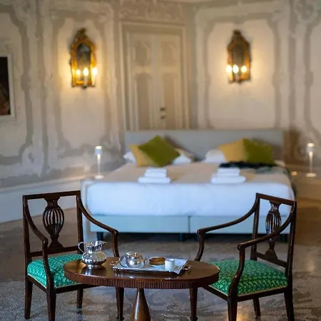 Mocenigo Grand Canal Luxury Venezia