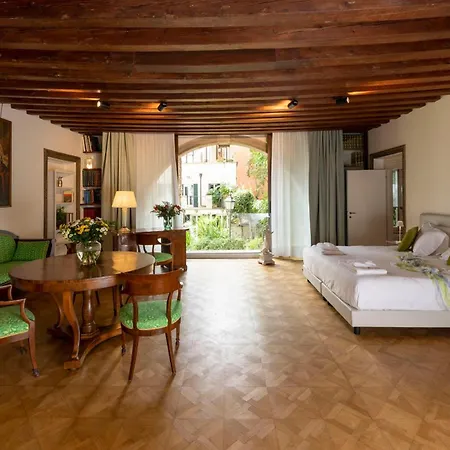 Mocenigo Grand Canal Luxury * Venice
